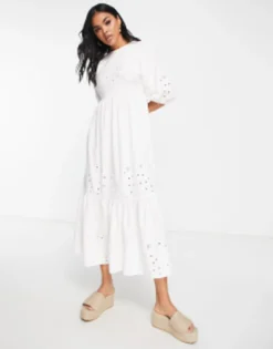 Damson Madder Broderie Maxi Beach Summer Dress In White -RIVER ISLAND || PULL & BEAR || ONLY Sales Store 203054667 4