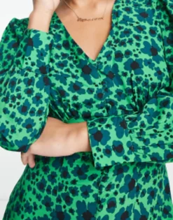 Wednesday's Girl Ditsy Floral Print Button Through Mini Dress In Jade Green -RIVER ISLAND || PULL & BEAR || ONLY Sales Store 203689839 3