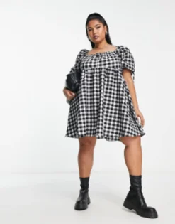 ASOS DESIGN Curve Exclusive Parachute Mini Smock Dress In Mono Check -RIVER ISLAND || PULL & BEAR || ONLY Sales Store 203727846 4