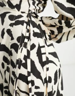 ASOS DESIGN Collared Wrap Midi Dress In Mono Abstract Print -RIVER ISLAND || PULL & BEAR || ONLY Sales Store 203862575 3