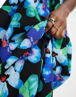 ASOS DESIGN Tie Strap Detail Trapeze Maxi Slip Dress In Blue Floral Print -RIVER ISLAND || PULL & BEAR || ONLY Sales Store 203863099 3