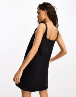 ASOS DESIGN Petite Denim Pinny Dress In Black -RIVER ISLAND || PULL & BEAR || ONLY Sales Store 204133779 4