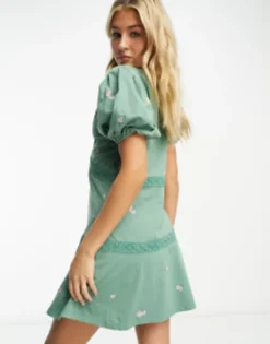 ASOS DESIGN Tiered Mini Dress With Lace Trim And Pink Rose Embroidery In Sage -RIVER ISLAND || PULL & BEAR || ONLY Sales Store 204274986 4