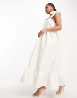 RIVER ISLAND || PULL & BEAR || ONLY Sales Store 35 Pieces Exclusive Bride To Be Tiered Jacquard Maxi Dress With Oversized Bow Cami Sleeves In White