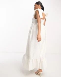 Pieces Exclusive Bride To Be Tiered Jacquard Maxi Dress With Oversized Bow Cami Sleeves In White -RIVER ISLAND || PULL & BEAR || ONLY Sales Store 204345839 3