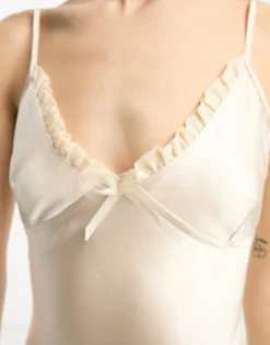 Motel Lace Detail Satin Cami Maxi Dress In Pearled Ivory -RIVER ISLAND || PULL & BEAR || ONLY Sales Store 204564456 4