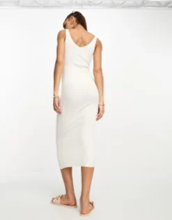 Pieces V Neck Knitted Maxi Dress In White -RIVER ISLAND || PULL & BEAR || ONLY Sales Store 204576565 3