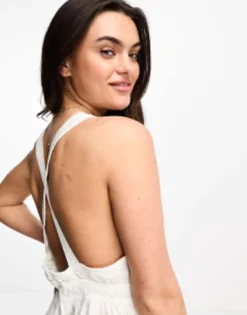 Vero Moda Cross Back Maxi Dress In White -RIVER ISLAND || PULL & BEAR || ONLY Sales Store 204637190 3