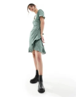 Only Frill Wrap Mini Dress In Green Ditsy Floral -RIVER ISLAND || PULL & BEAR || ONLY Sales Store 204701599 1 green