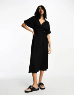 ASOS DESIGN Textured Crinkle Wrap Midi Dress With Tie Side In Black -RIVER ISLAND || PULL & BEAR || ONLY Sales Store 204873148 3