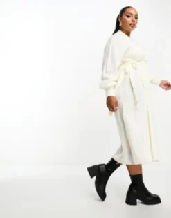 In The Style Plus Exclusive Knitted Wrap Maxi Jumper Dress In Cream -RIVER ISLAND || PULL & BEAR || ONLY Sales Store 205060783 4
